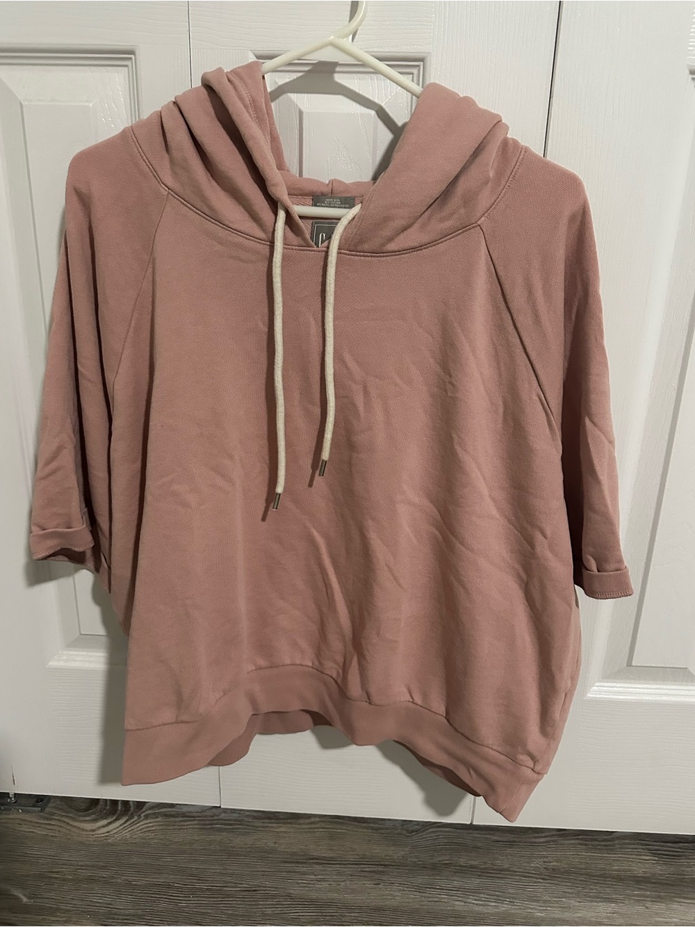 GAP Short-Sleeve Hooded Sweatshirt in Dusty Rose